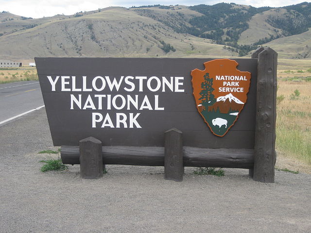Yellowstone NP Sign